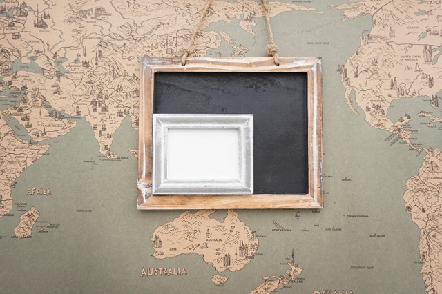5 styles de décoration intérieure sublimés par des cartes géographiques anciennes de décoration